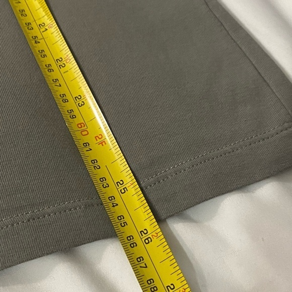 Lauren Ralph Lauren women’s embroidered V Neck 3/4 sleeve  sage green blouse top - Picture 6 of 9